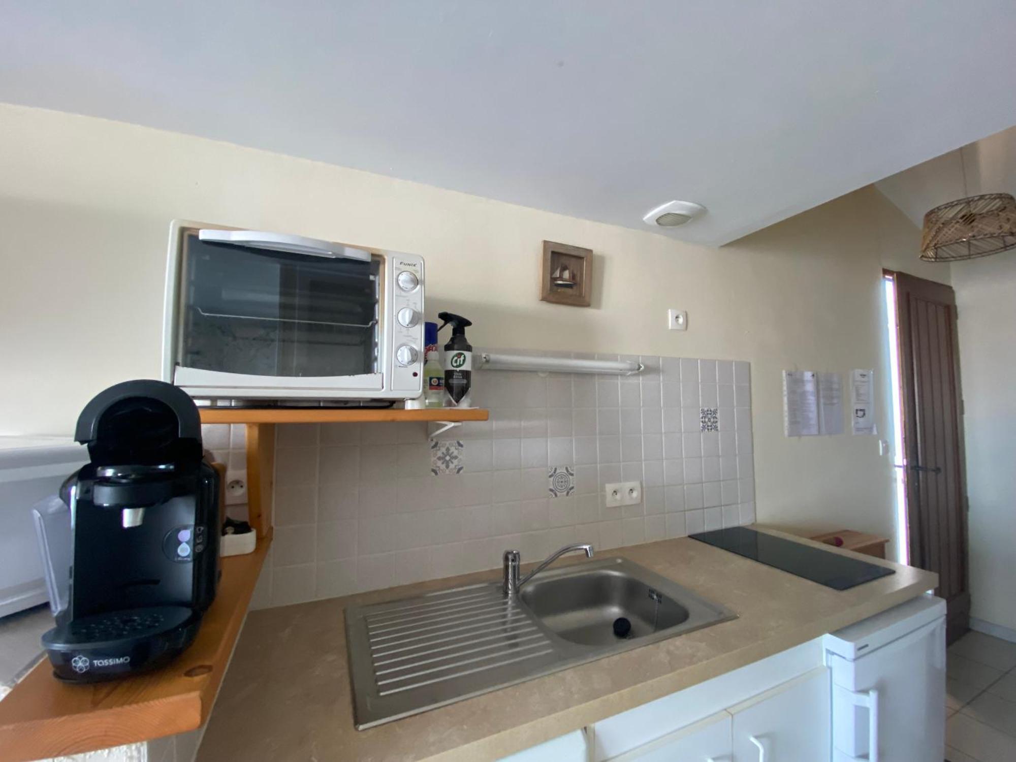 Appartement 1Er Etage Proche Centre-Ville, Plage Et Commerces, Balcon, Parking, Wifi Inclus - Fr-1-22-171 Ла Транш-сюр-Мер Екстериор снимка